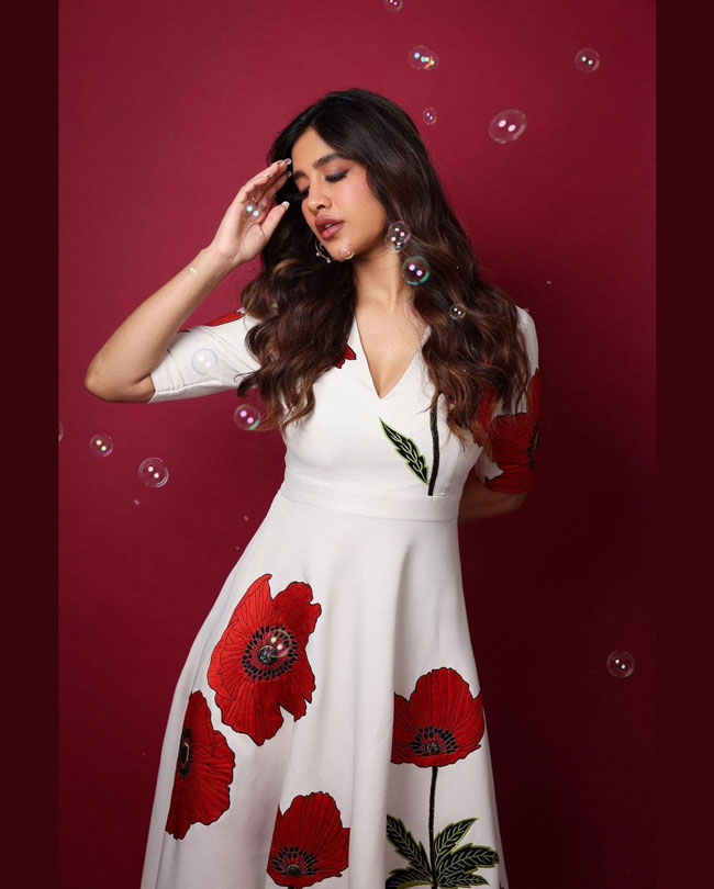 Today Celebs Instagram Photos